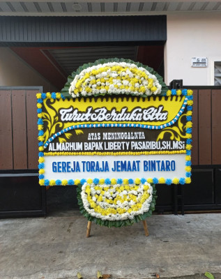 Papan Bunga Duka di Sijamapolang