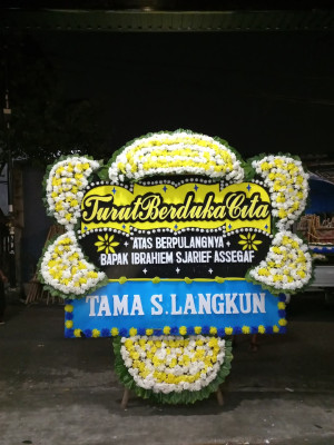 Papan Bunga Duka di Sijamapolang